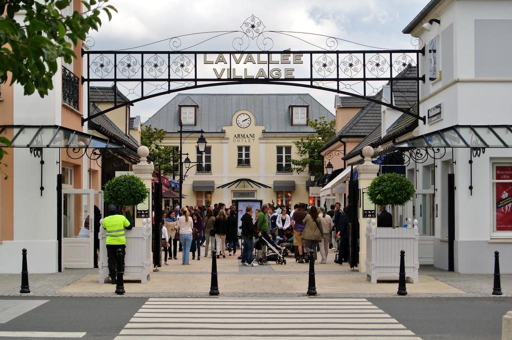 Studio Disneyland Paris - Terrasse Монтеврен Екстериор снимка